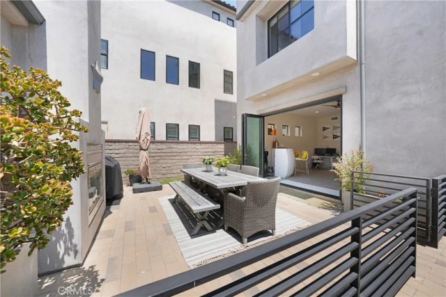 1017 Delaware Street, Huntington Beach, CA 92648