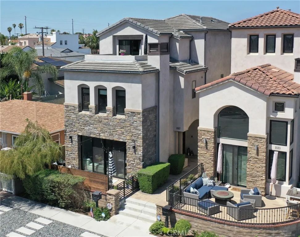1017 Delaware Street, Huntington Beach, CA 92648