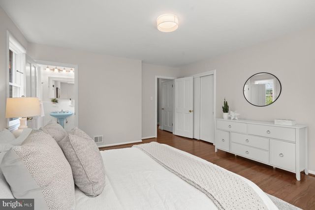 9210 BARDON RD, Bethesda, MD 20814