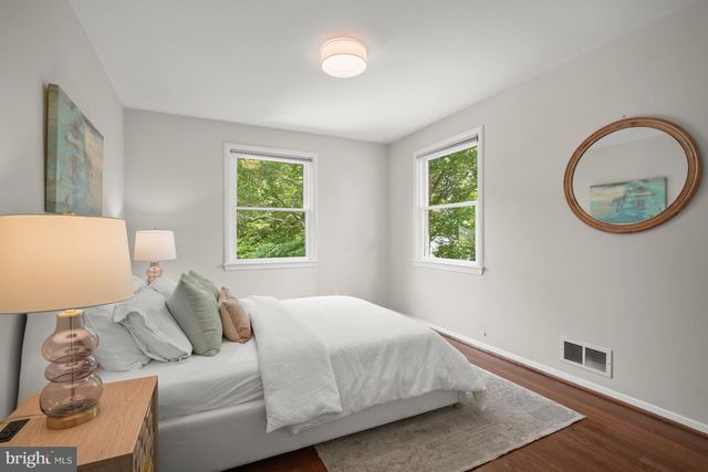 9210 BARDON RD, Bethesda, MD 20814