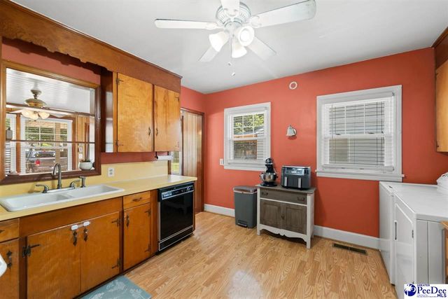 162 S Homestead, Florence, SC 29501