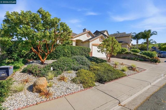 124 Greenmeadow Cir, Pittsburg, CA 94565