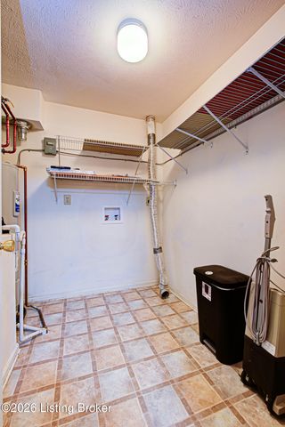 8410 Ambrosse Ln 103, Louisville, KY 40299