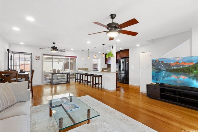 606 Koko Isle Circle 1903, Honolulu, HI 96825