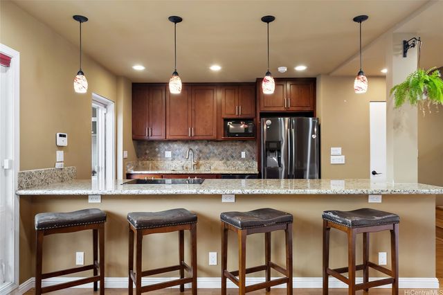 606 Koko Isle Circle 1903, Honolulu, HI 96825