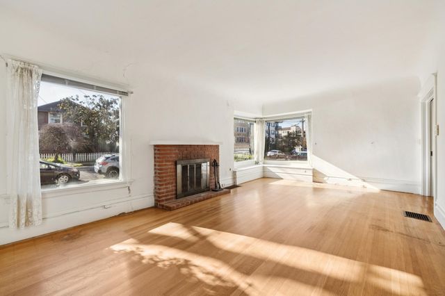 361 HANOVER AVENUE, Oakland, CA 94606