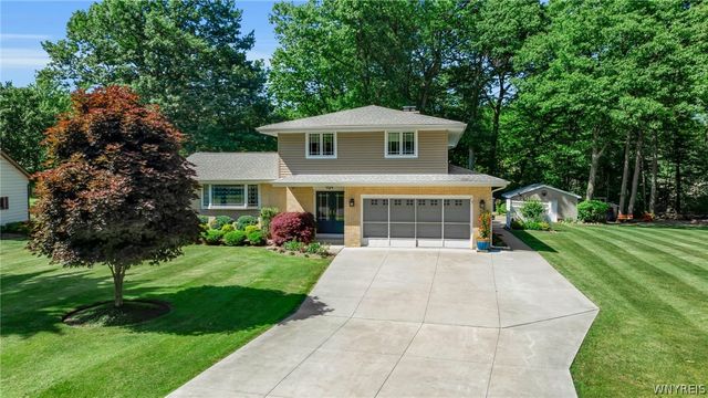 29 Brookview, Orchard Park, NY 14127