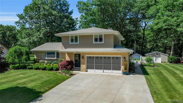29 Brookview, Orchard Park, NY 14127