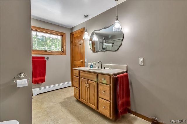 29 Brookview, Orchard Park, NY 14127