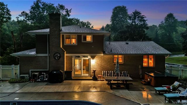 29 Brookview, Orchard Park, NY 14127