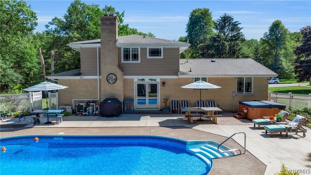 29 Brookview, Orchard Park, NY 14127