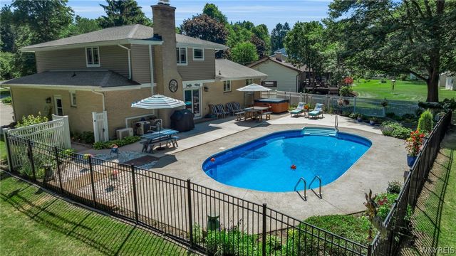 29 Brookview, Orchard Park, NY 14127
