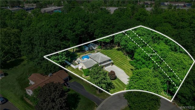 29 Brookview, Orchard Park, NY 14127