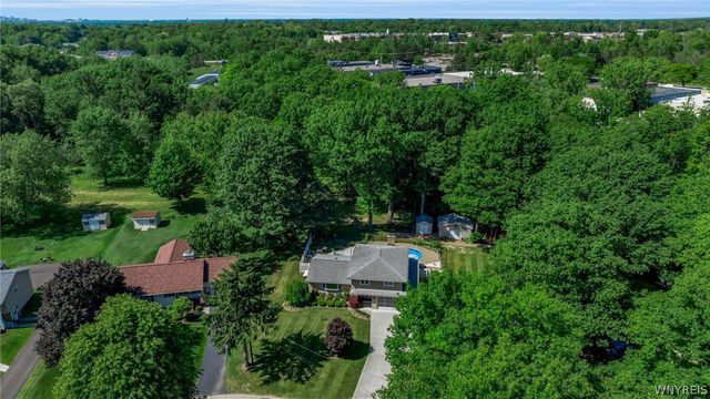 29 Brookview, Orchard Park, NY 14127