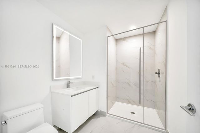 700 NE 24th St 1902, Miami, FL 33137