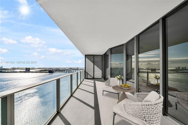 700 NE 24th St 1902, Miami, FL 33137