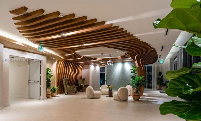 700 NE 24th St 1902, Miami, FL 33137