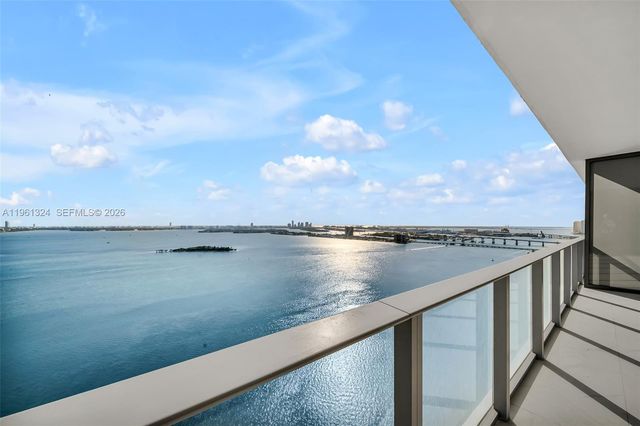 700 NE 24th St 1902, Miami, FL 33137