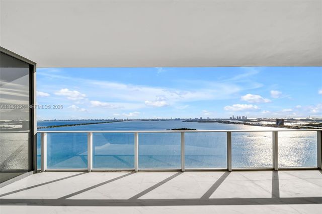 700 NE 24th St 1902, Miami, FL 33137