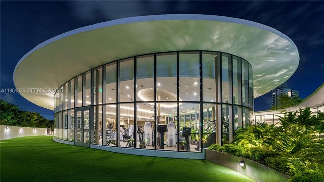 700 NE 24th St 1902, Miami, FL 33137