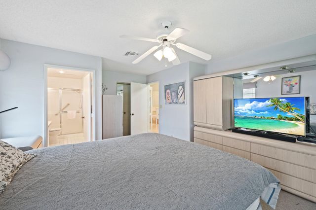 6360 Kings Gate Circle, Delray Beach, FL 33484
