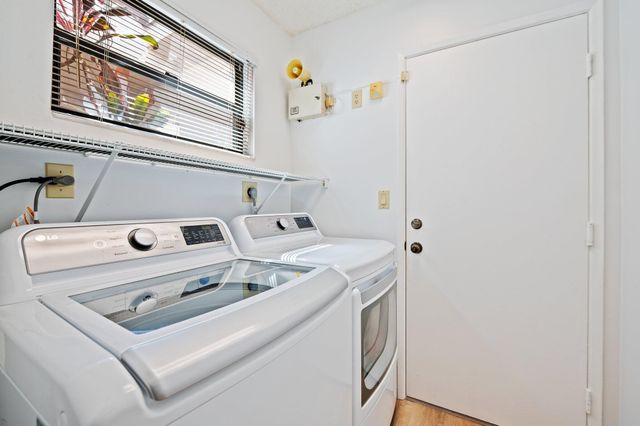 6360 Kings Gate Circle, Delray Beach, FL 33484
