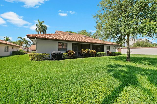 6360 Kings Gate Circle, Delray Beach, FL 33484