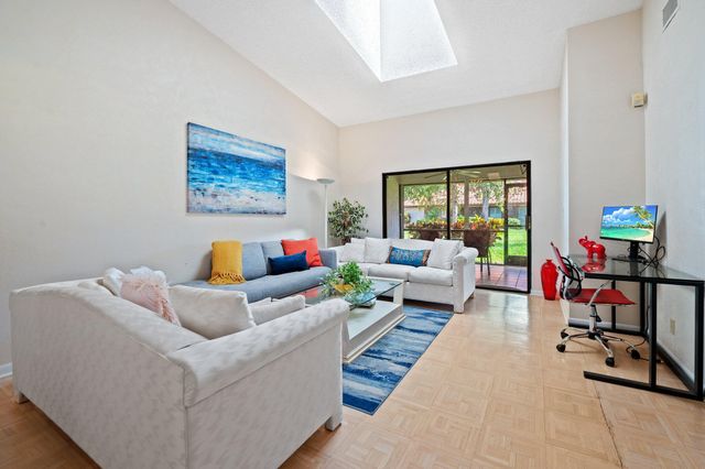 6360 Kings Gate Circle, Delray Beach, FL 33484