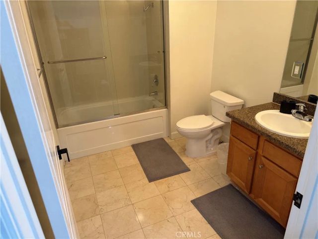 2311 W 10th St 404, Los Angeles, CA 90006