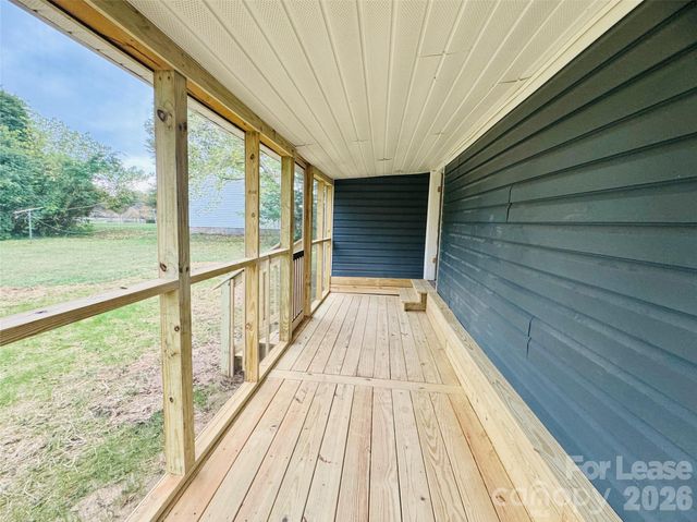 508 Elm Avenue, Mount Holly, NC 28021