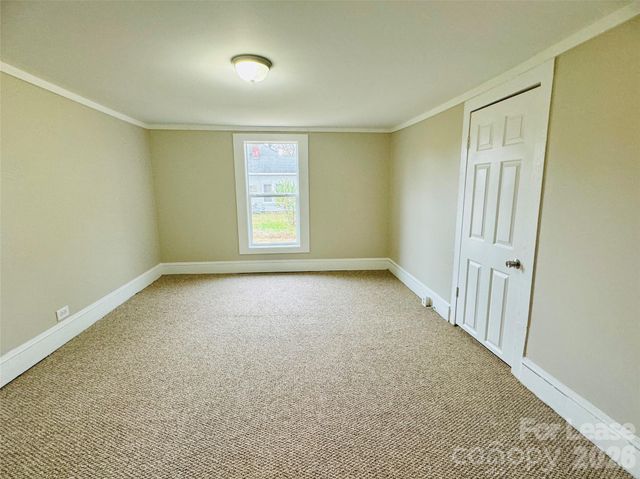 508 Elm Avenue, Mount Holly, NC 28021