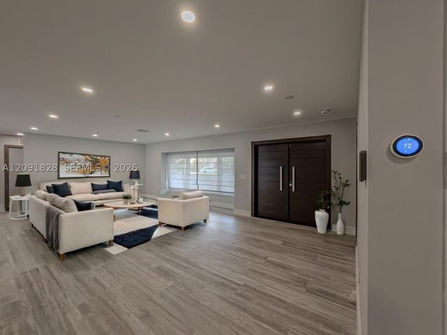 20405 NE 22nd Pl, Miami, FL 33180
