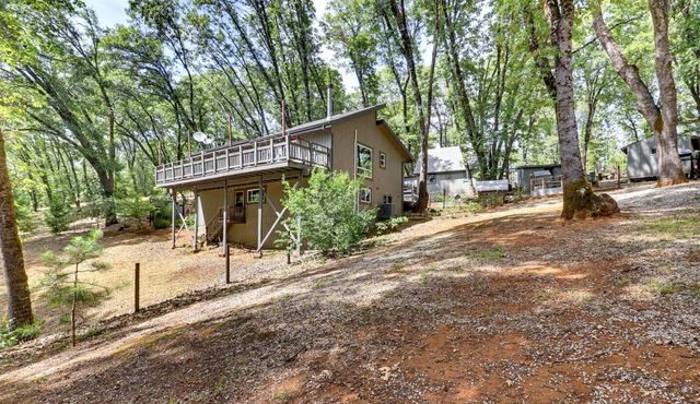 14400 Cherokee Ln, Grass Valley, CA 95945
