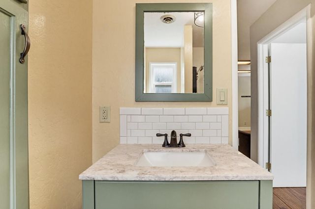 14400 Cherokee Ln, Grass Valley, CA 95945
