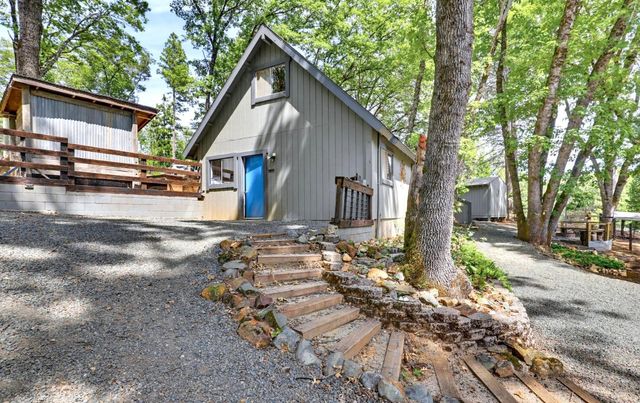 14400 Cherokee Ln, Grass Valley, CA 95945