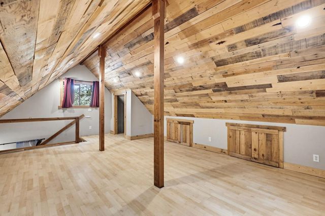 14400 Cherokee Ln, Grass Valley, CA 95945