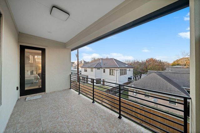 2046 Macarthur Street, Houston, TX 77030