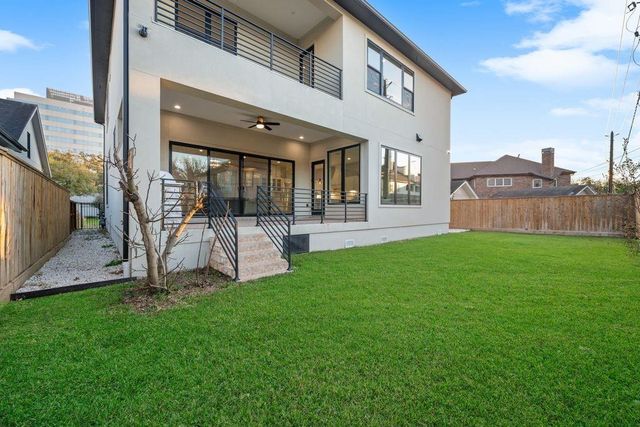 2046 Macarthur Street, Houston, TX 77030