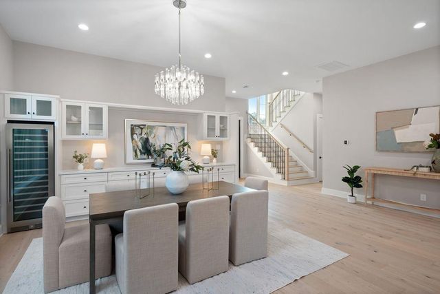 2046 Macarthur Street, Houston, TX 77030