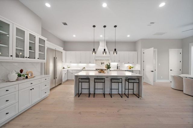 2046 Macarthur Street, Houston, TX 77030