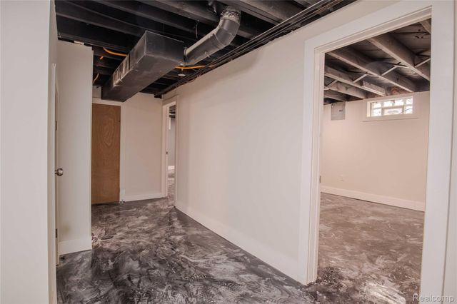 91 Martin Luther King Jr Boulevard N, Pontiac, MI 48342