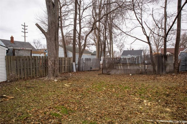 91 Martin Luther King Jr Boulevard N, Pontiac, MI 48342