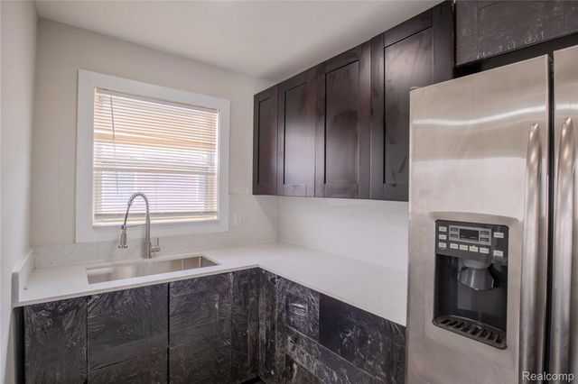 91 Martin Luther King Jr Boulevard N, Pontiac, MI 48342