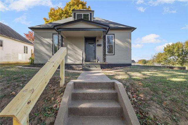 2314 S 19th Street, St Joseph, MO 64503