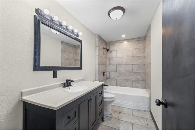 2314 S 19th Street, St Joseph, MO 64503