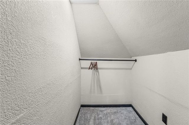 2314 S 19th Street, St Joseph, MO 64503