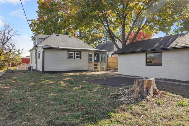2314 S 19th Street, St Joseph, MO 64503