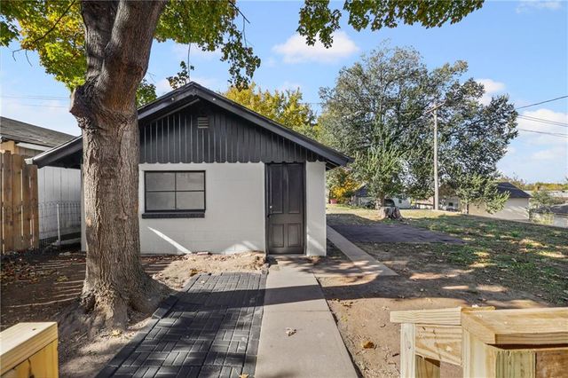 2314 S 19th Street, St Joseph, MO 64503