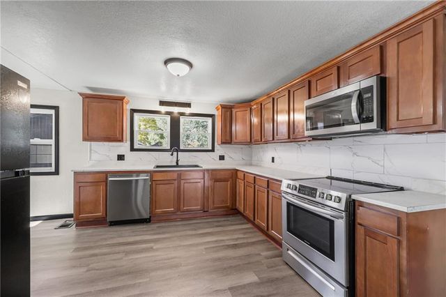 2314 S 19th Street, St Joseph, MO 64503