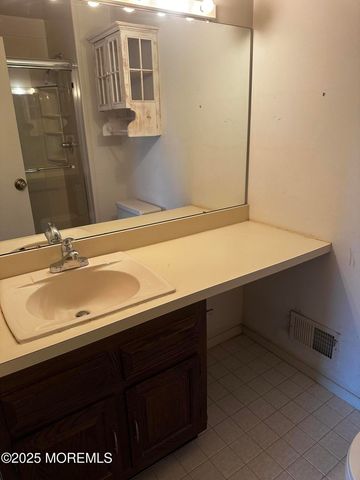 20 Maple Lane D, Brielle, NJ 08730